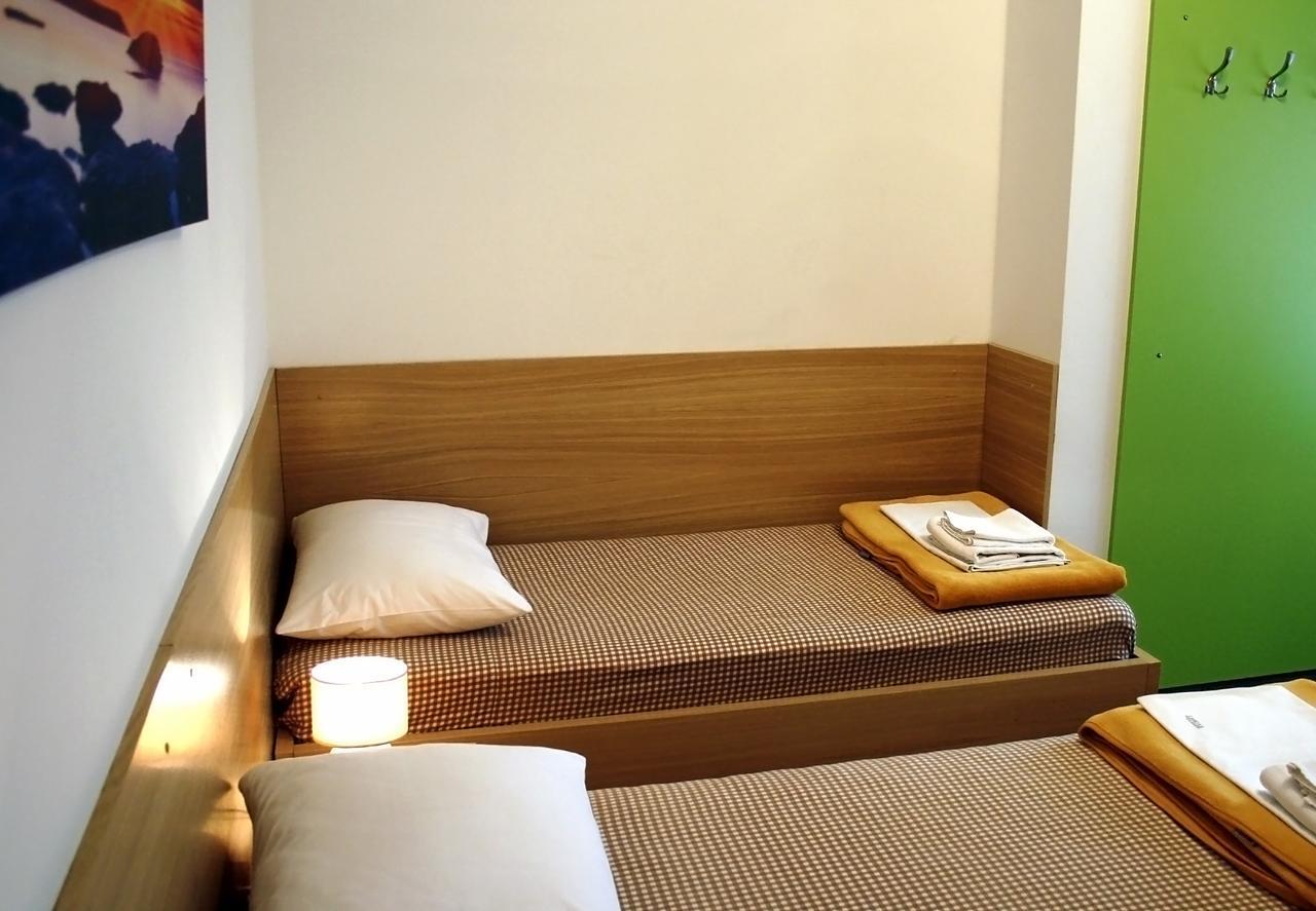 Rooms Fitea Осиек Экстерьер фото