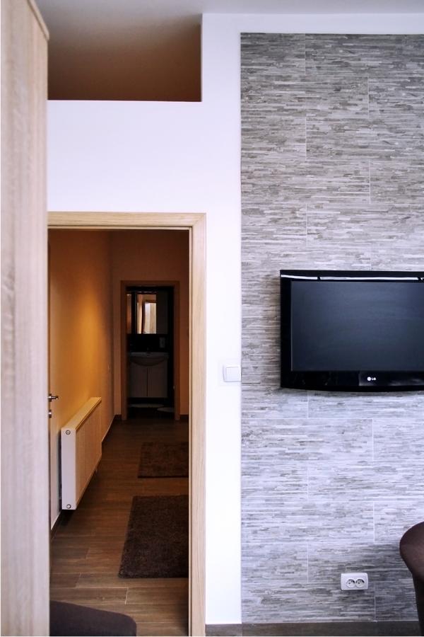 Rooms Fitea Осиек Экстерьер фото