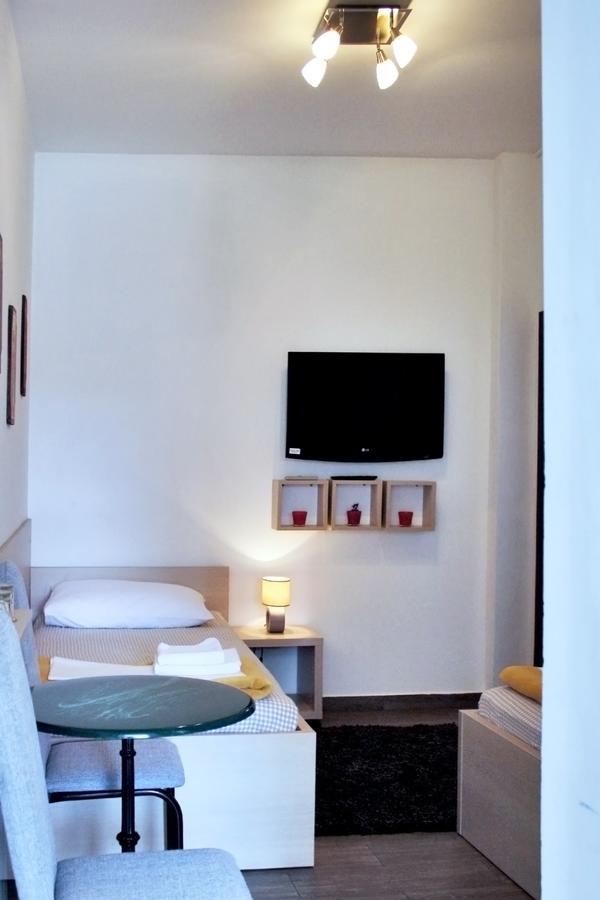 Rooms Fitea Осиек Экстерьер фото
