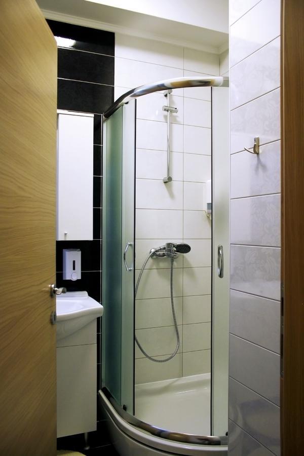 Rooms Fitea Осиек Экстерьер фото
